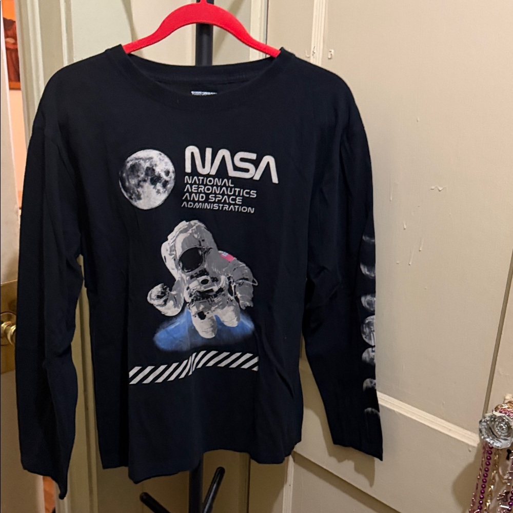 Black Long Sleeve Tee